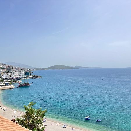 Tini Sea View Apartment ساراندا المظهر الخارجي الصورة