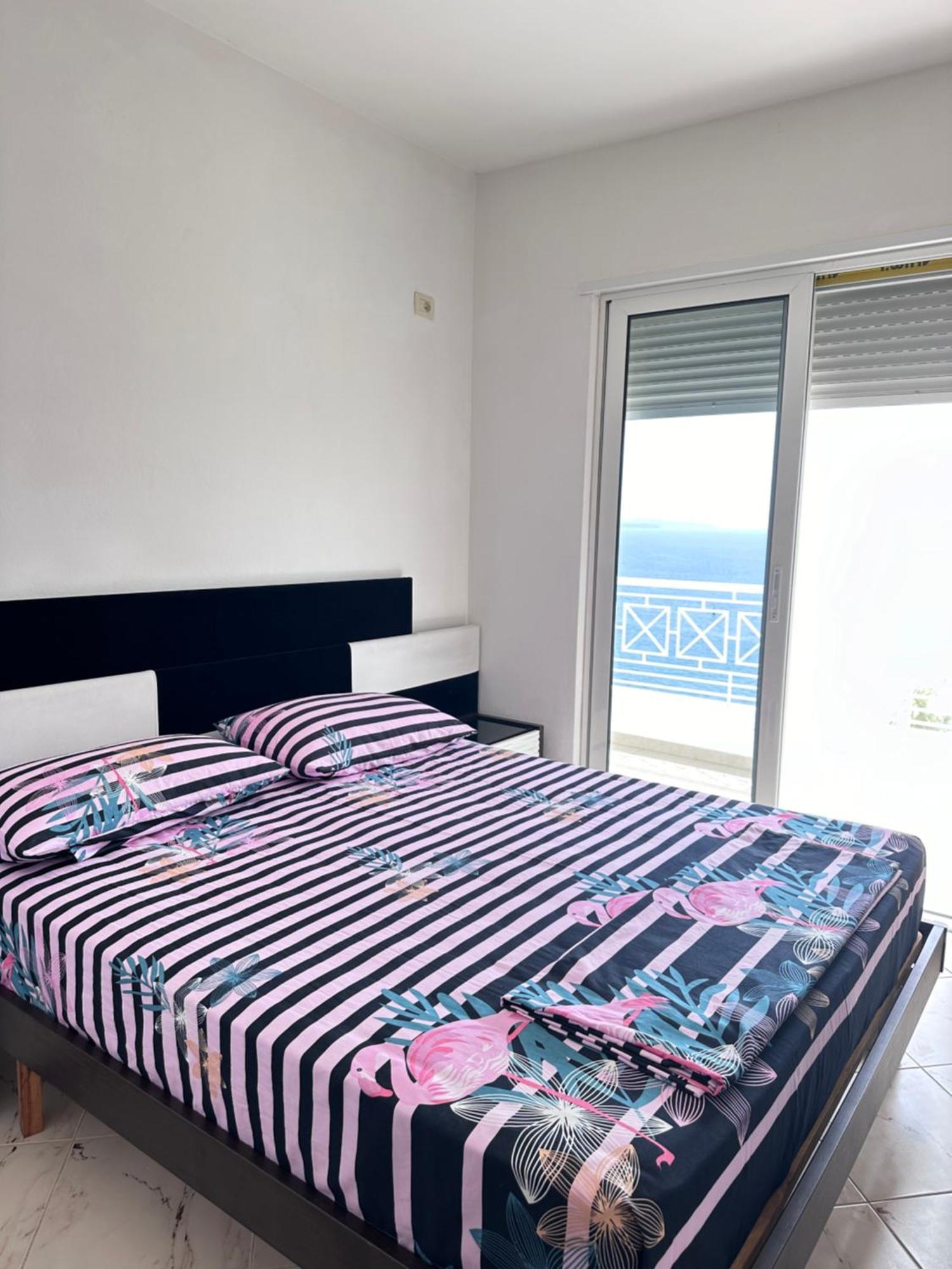 Tini Sea View Apartment ساراندا المظهر الخارجي الصورة